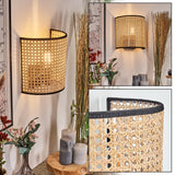 Boho Rattan Wandleuchte mit perforiertem Design und schwarzem Metallrahmen für Wohnzimmer und Schlafzimmer 