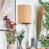 Boho gewebte Rattan-Wandleuchte in Schwarz für Wohnzimmer und Schlafzimmer, nach oben und unten leuchtend 