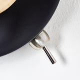 Industrielle Rustikale GONDO Wandleuchte mit hellem Holz und Metallkäfig für Wohnzimmer und Schlafzimmer 