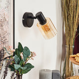 Industrieller Stil Aggebo schwarze Wandleuchte mit geripptem bernsteinfarbenem Glas für Wohnzimmer und Schlafzimmer 