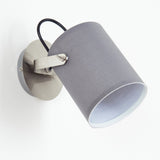 Moderne Wandleuchte mit Stoffschirm, mattnickel- und schwarzen Akzenten für Wohnzimmer und Schlafzimmer 