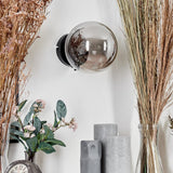 Wandleuchte CHEHALIS aus Rauchglas für Wohnzimmer und Schlafzimmer 