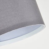 Moderne Wandleuchte mit Stoffschirm, mattnickel- und schwarzen Akzenten für Wohnzimmer und Schlafzimmer 