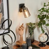 Industrieller schwarzer Wandleuchter mit Rauchglas-Schirm für Wohnzimmer und Schlafzimmer 
