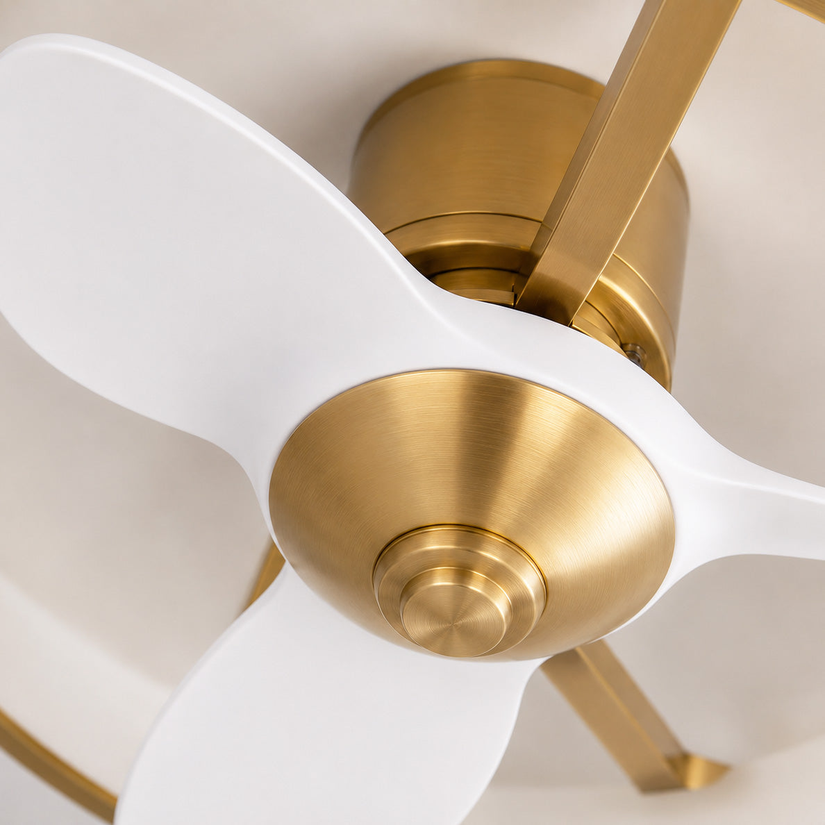 ODILE Ceiling Fan Ø76 cm with LED Light and Hidden Blades