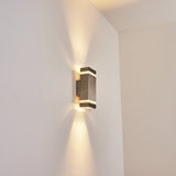 Moderne LED-Außenwandleuchte in mattem Nickel 