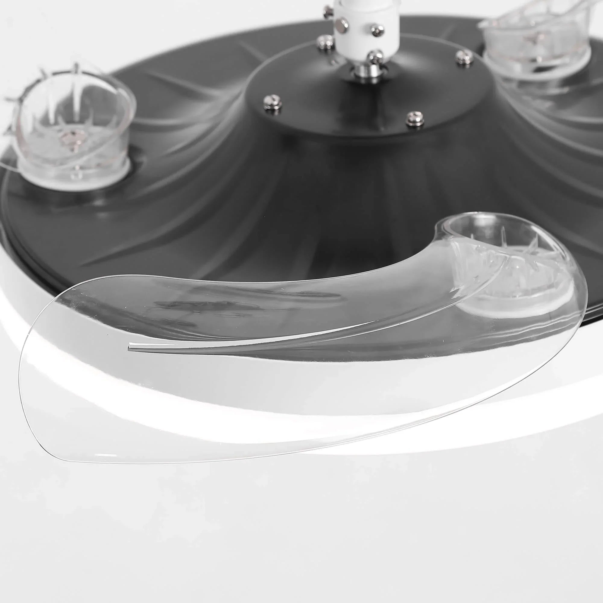 Raydon Ultra-Quiet DC Motor Ceiling Fan Ø106 cm with Retractable Blades and LED Light