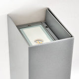 Moderne silberne LED-Außenwandleuchte 