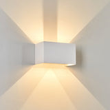 Moderne weiße Außenwandleuchte 