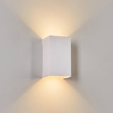 Minimalistische weiße LED-Außenwandleuchte 