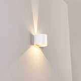 Moderne weiße LED-Außenwandleuchte 