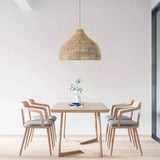 Verträumte Pendelleuchte aus Palmfasern 