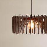 Handgefertigte Pendelleuchte aus Holz im Mid-Century-Modern-Stil 