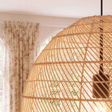 Aardse minimalistische geweven rotan hanglamp met een diameter van 40 cm 